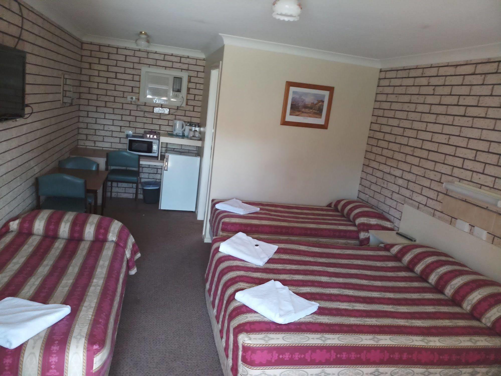 Alfa Motel Gilgandra Eksteriør bilde